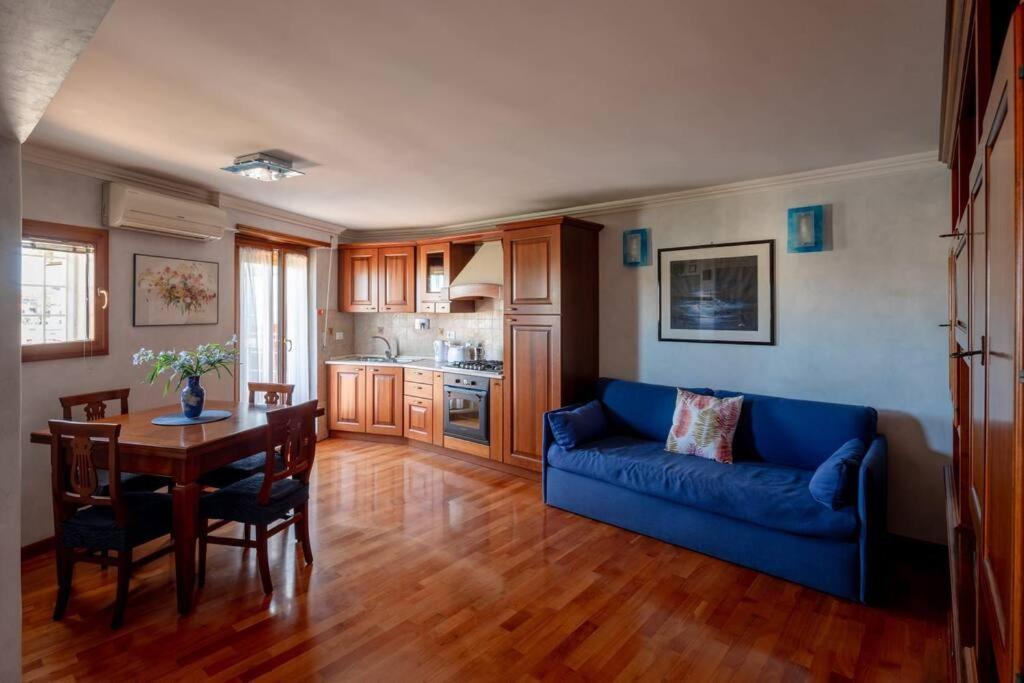 Apartamento Attico Per Quattro Persone Sulla Nomentana, Wi-fi, Aria Condizionata Roma