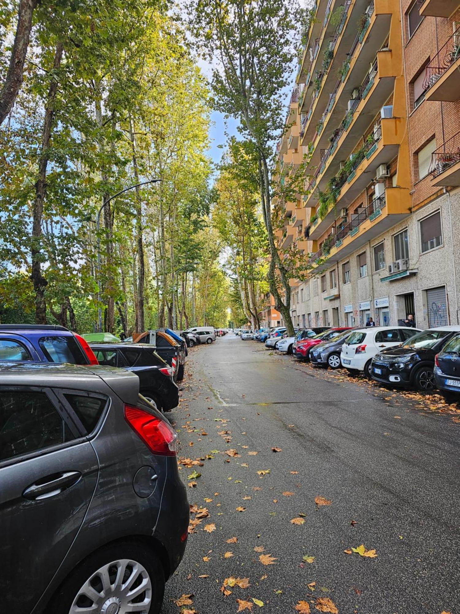Attico Per Quattro Persone Sulla Nomentana, Wi-fi, Aria Condizionata * Roma