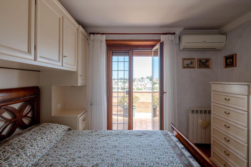 Apartamento Attico Per Quattro Persone Sulla Nomentana, Wi-fi, Aria Condizionata *